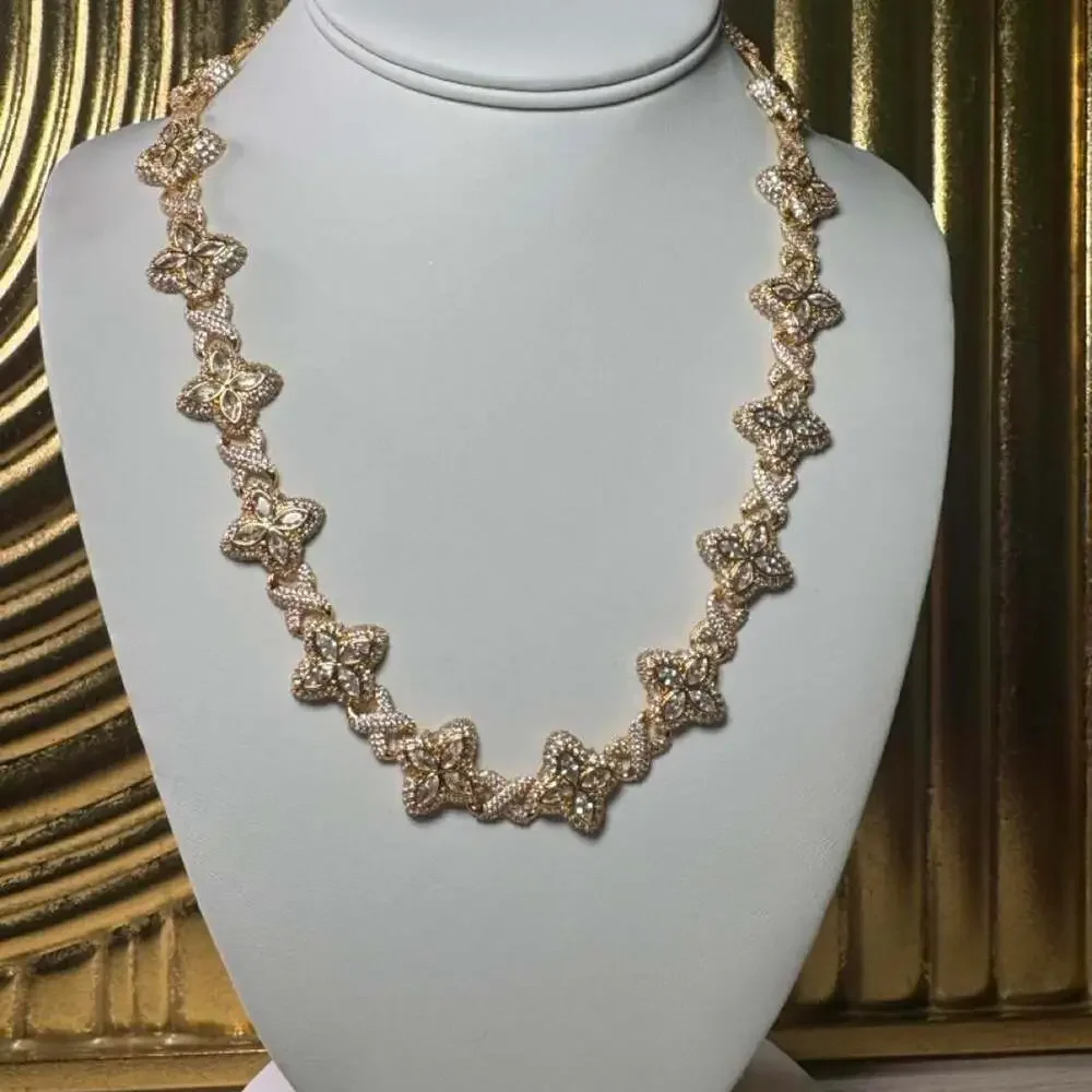 Gold Clover Cuban Link Necklace 4541
